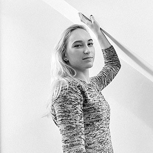 Janja Garnbret BW Portrait Animation Portrait Janja Garnbret