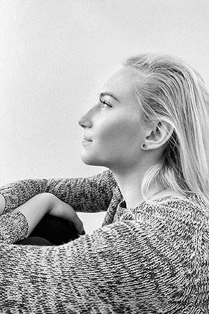 Janja Garnbret BW Portrait Animation Portrait Janja Garnbret