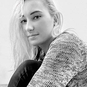 Janja Garnbret BW Portrait Animation Portrait Janja Garnbret